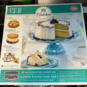 NIB “Fillables” 10” baking pan set